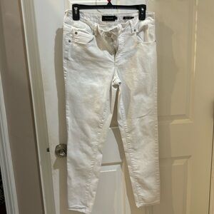 Skinny size 10 to white ankle pants